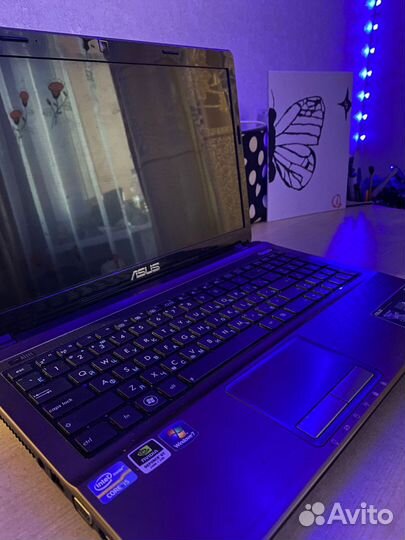 Ноутбук asus