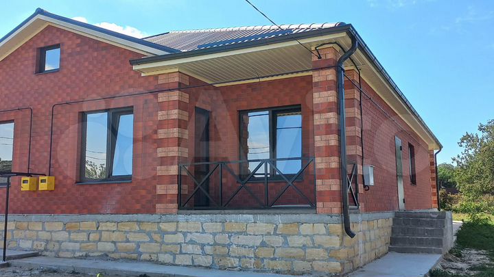 Коттедж 100 м² на участке 3 сот.