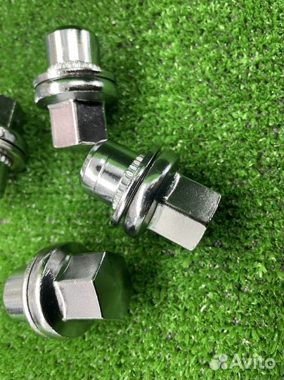 Колёсные гайки Land Rover Range Rover чёрный