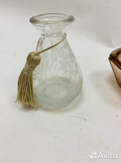 Старинные Шкатулка. Флакон для духов. Ваза