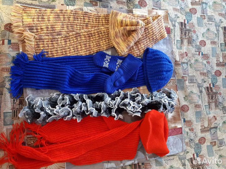 Шапка и шарф женский (2 нижних)