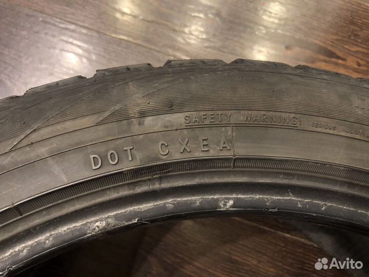 Toyo Observe GSi-5 275/40 R20 106Q