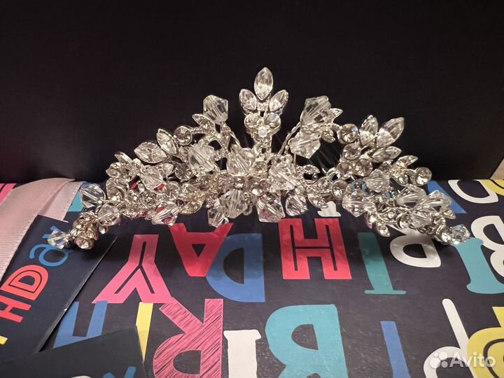 Диадема для волос