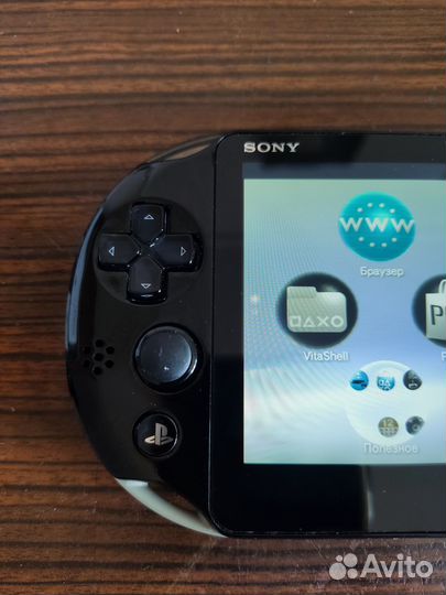 PS Vita Slim 2000 God Eater 2 Limited