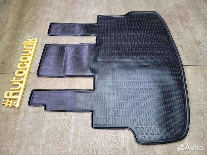 Коврики в багажник Hyundai Staria (8 мест)