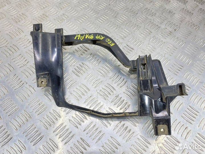 Кронштейн крепления фары правый Bmw 5 Е60 N52B30