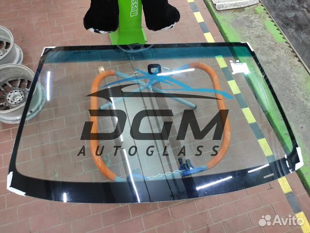 Лобовое стекло Nissan Almera N15