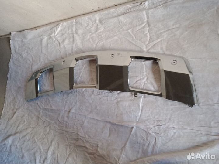 Накладка бампера на Мерседес ML-164