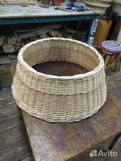 Корзина плетеная юбка для ёлки из ивы 70 см