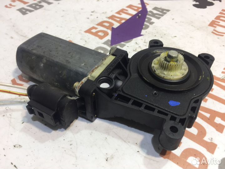 Форд Моторчик стеклоподъемника задний правый Прав