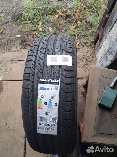 Goodyear Eagle Sport TZ 225/55 R17