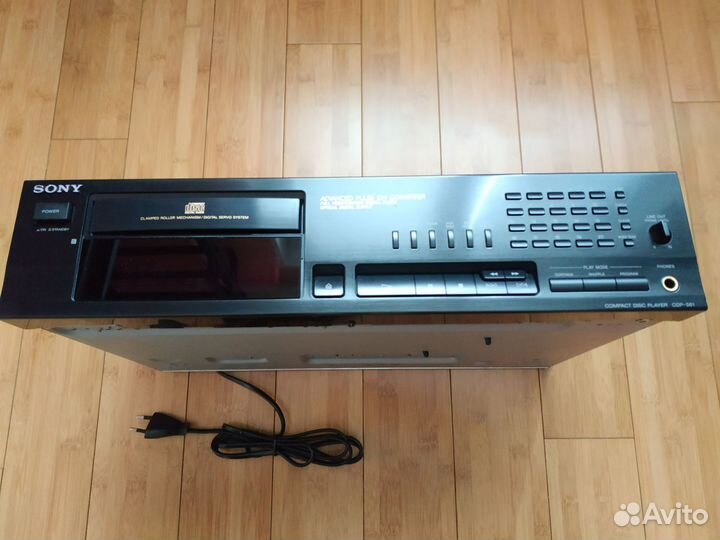 Sony Compact Disc Player CDP-561 Hi-Fi