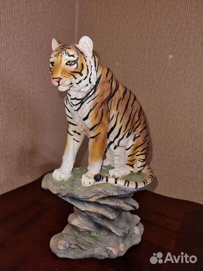 Статуэтка скульптура тигр