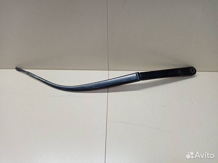 Поводок стеклоочистителя передний правый Honda CR