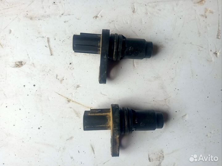 Датчик положения распредвала Toyota Corolla 150 1