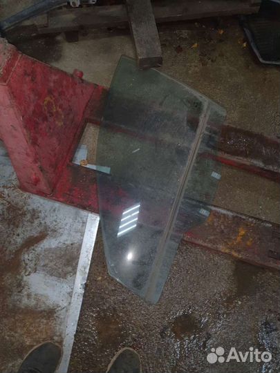 Водительское стекло на вортекс эстина 2013г