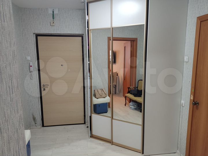 4-к. квартира, 105 м², 12/17 эт.