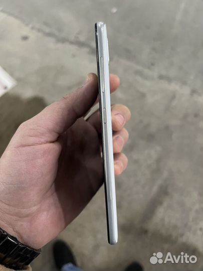 Samsung Galaxy A30, 3/32 ГБ