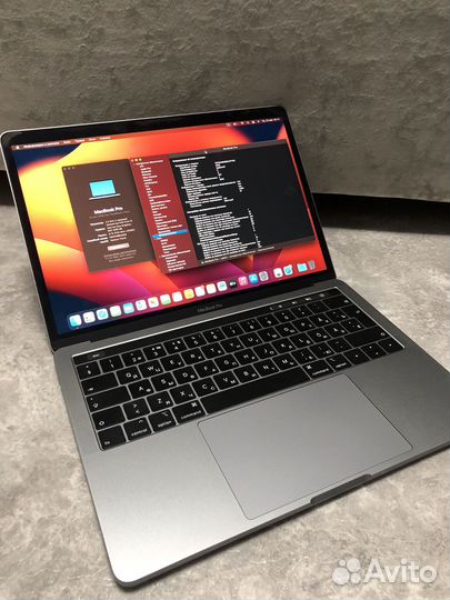 Macbook Pro 13 2018 8/256 Touch Bar, Retina