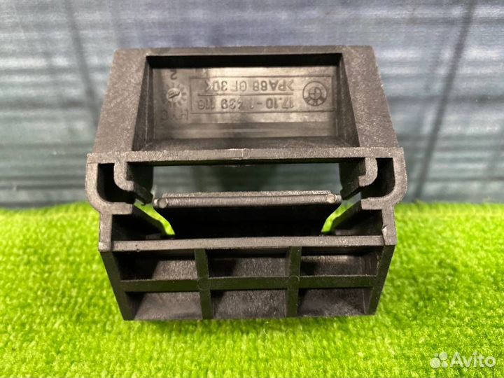 Крепление радиатора Bmw X5 E53 M54 2006