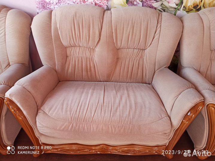 Продам набор мягкой мебели