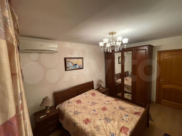 Комната 18 м² в 3-к., 10/16 эт.