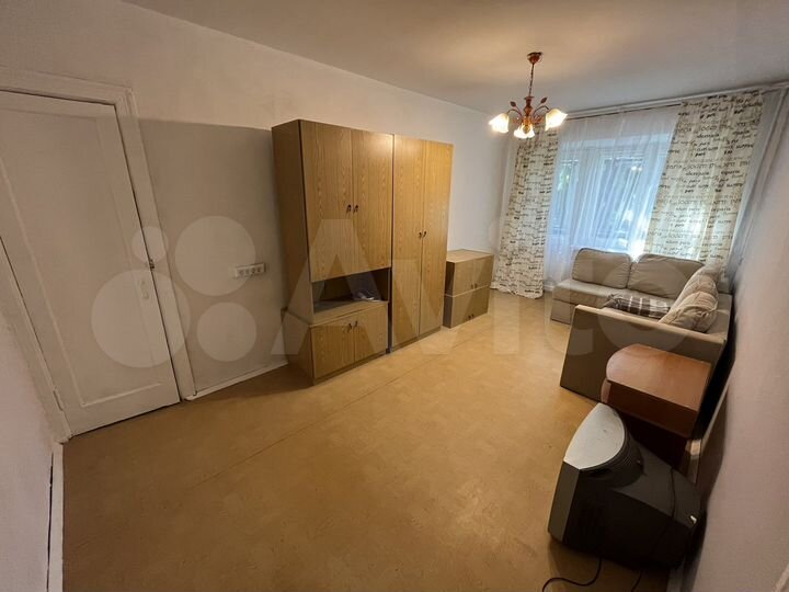 2-к. квартира, 42 м², 3/5 эт.