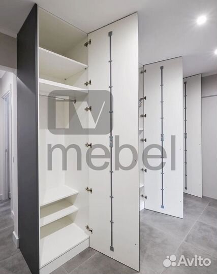 Шкаф в детскую