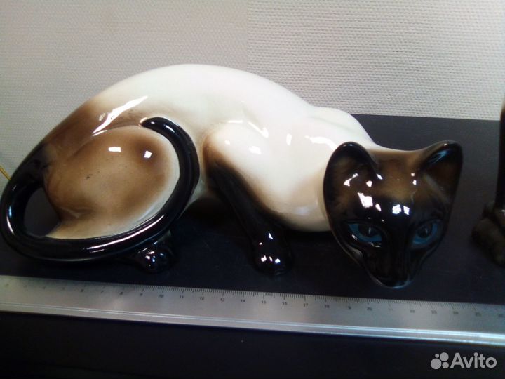 Фарфоровые статуэтки. Сиамские коты