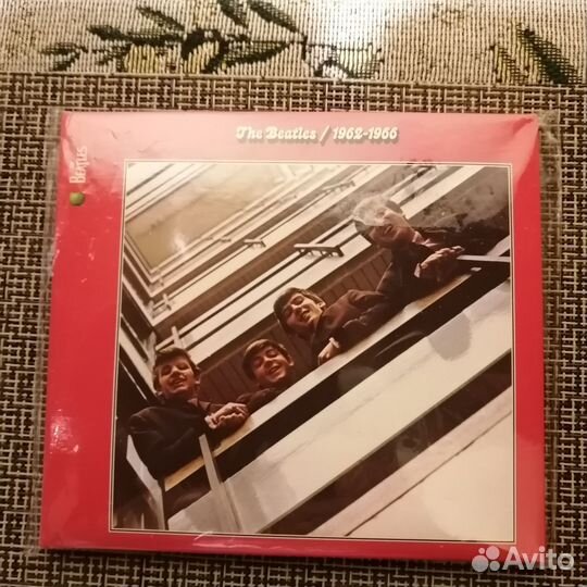 Компакт-диски The Beatles 1962-1966, 1967-1970