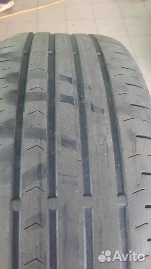 Continental ContiPremiumContact 5 215/60 R16 103H