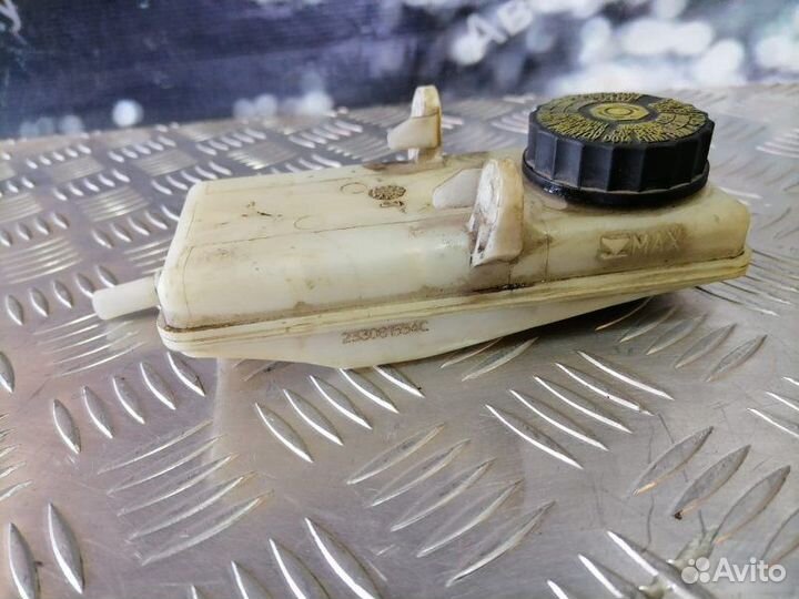 Бачок тормозной жидкости Peugeot 308 1.6 2007-2013