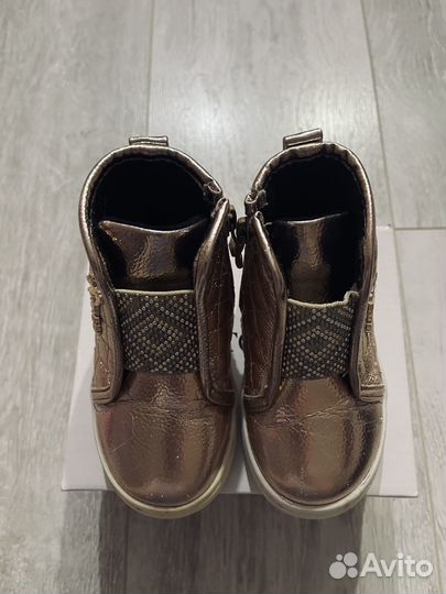 Ботиночки детские для девочки