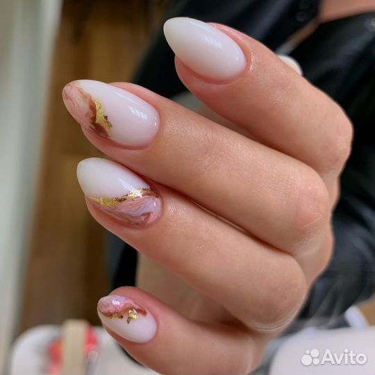 Маникюр и педикюр