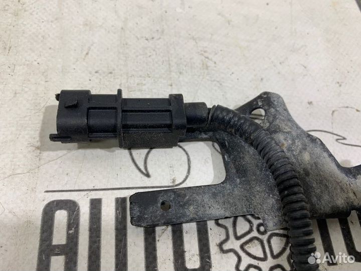 Датчик коленвала Hyundai Elantra MD G4FG 2012