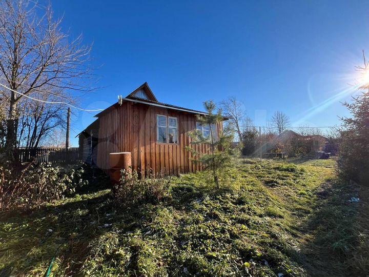 Дом 35 м² на участке 30 сот.