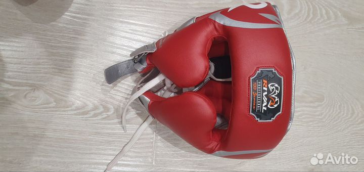 Перчатки и шлем Rival