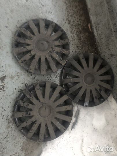 Колпаки на диски r14 некомплект