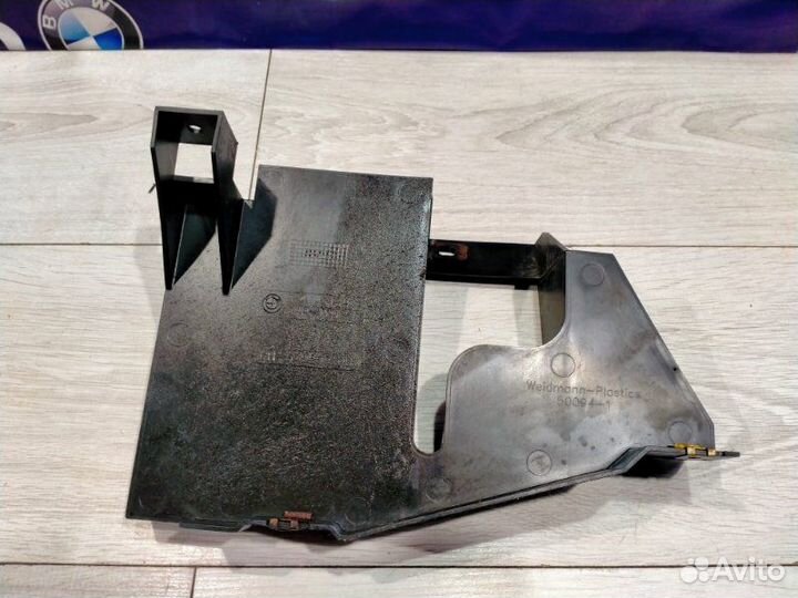 Кронштейн передний левый Bmw X3 E83 M54B25 01/2006