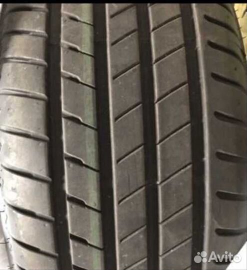 Bridgestone Alenza 001 285/45 R22