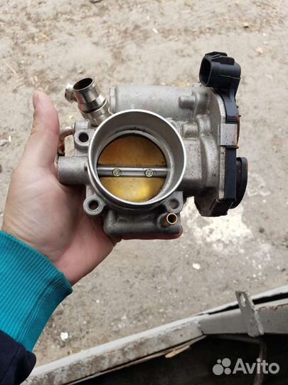 Дросельная заслонка