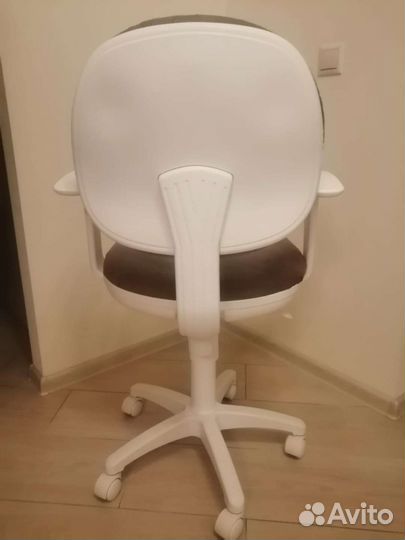 Кресло компьютерное детское Бюрократ