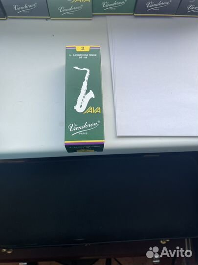 Саксофон тенор
