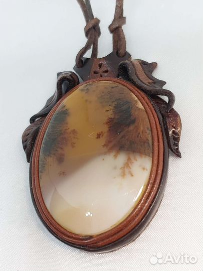 Пейзажный агат в коже кулон подвеска