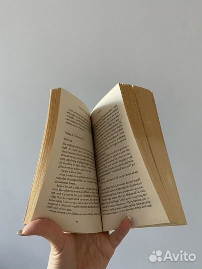 Книга - The Girl on the Train - Paula Hawkins