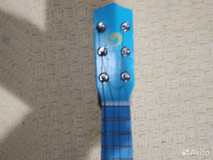 Детская гитара