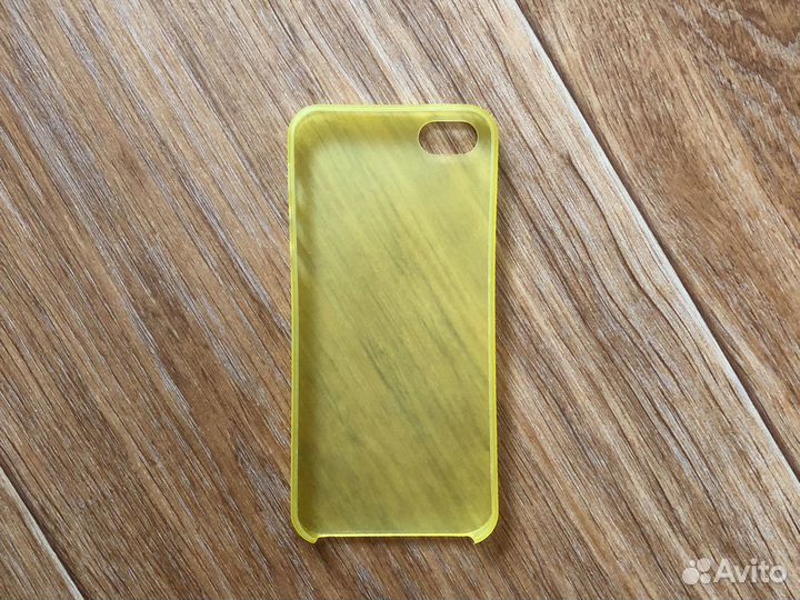 Чехлы на iPhone 4, 4s