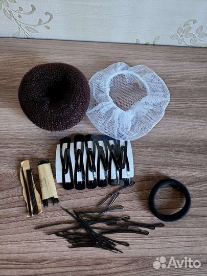 Невидимки, шпильки, заколки для выступлений