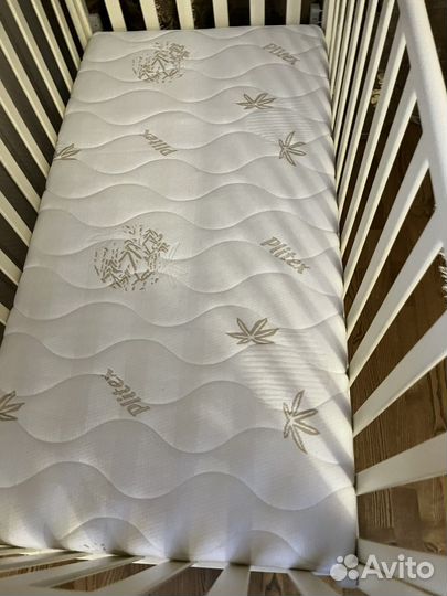 Детская кровать из массива