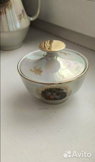 Мадонна ГДР Новый.Чайники Дулёво СССР.Солонка Зик